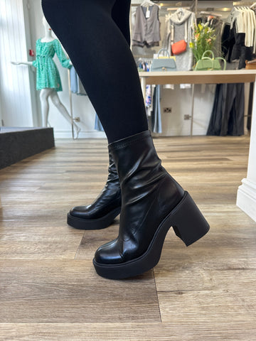 Chunky Heeled Boot PU